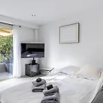 65 Alex - One-bedroom With Parking And Near Appartement Cannes