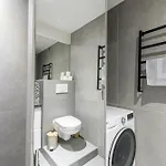 65 Alex - One-bedroom With Parking And Near Appartement *