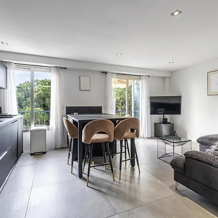 65 Alex - One-bedroom With Parking And Near Cannes