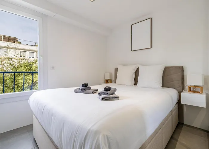 65 Alex - One-bedroom With Parking And Near Apartment Cannes