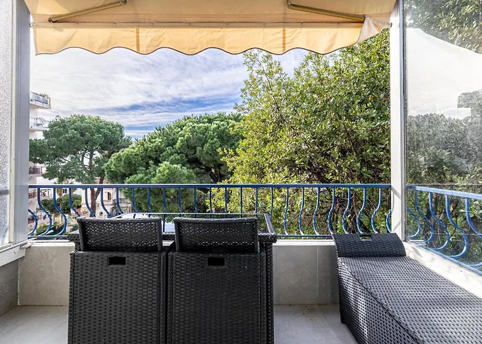 Apartment 65 Alex - One-bedroom With Parking And Near *